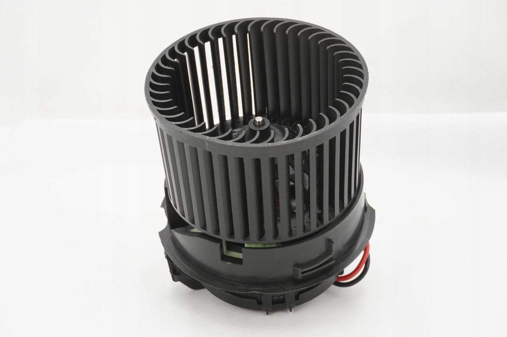 фото №1, Воздуходувка обдув вентилятор peugeot 208 t1013140a