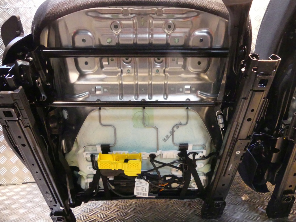 фото №7, Bmw 2 u06 оббивка сидіння підігрів заднє сидіння тунель обшивки arktur антрацит