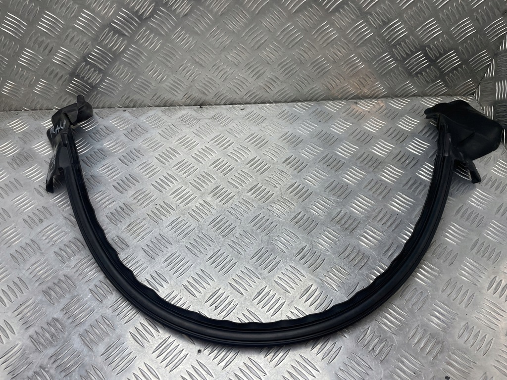 фото №1, Mini r55 r57 r59 прокладка молдинг стекло правая перед 7146090