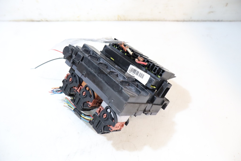 фото №1, Коробка предохранителей peugeot 3008 i 2.0hdi