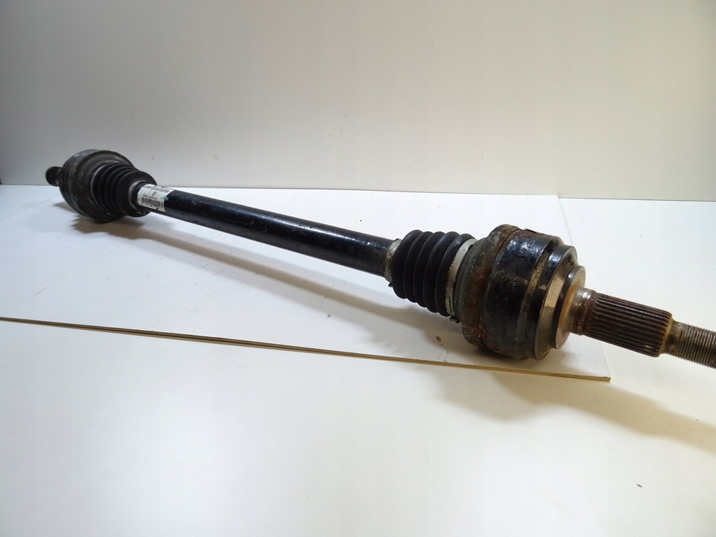 фото №1, Приводной вал задняя задняя vw touareg 7p 7p0501201g