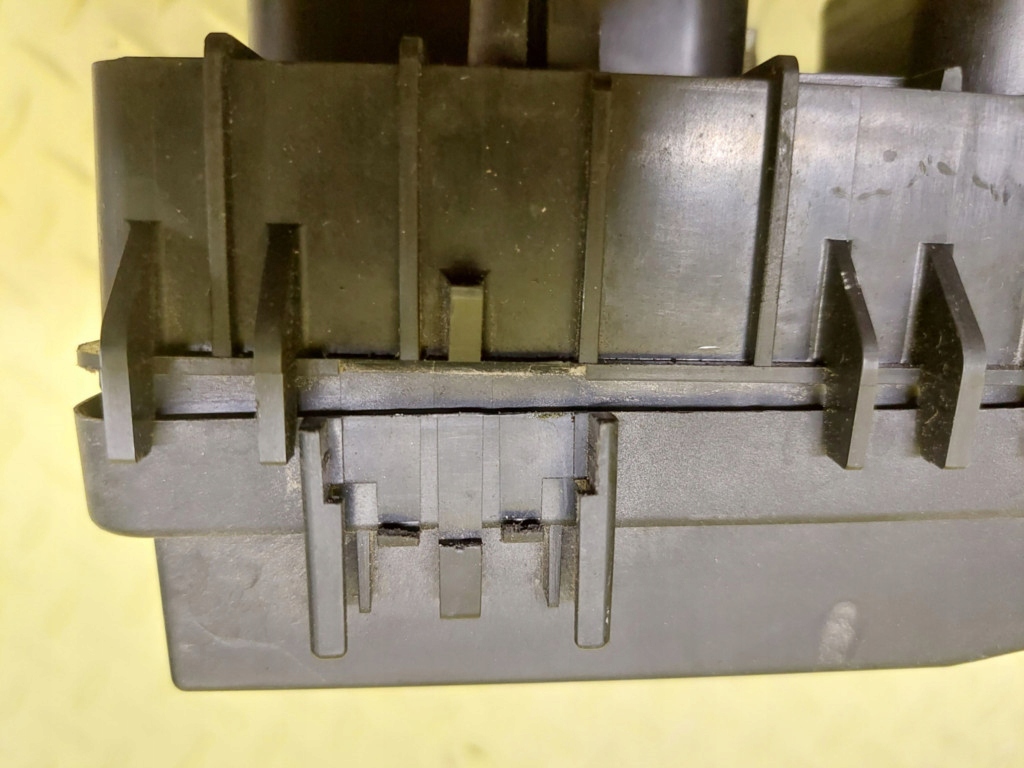 фото №9, Audi a3 8p 2.0 fsi коробка запобіжників 1k0937132d