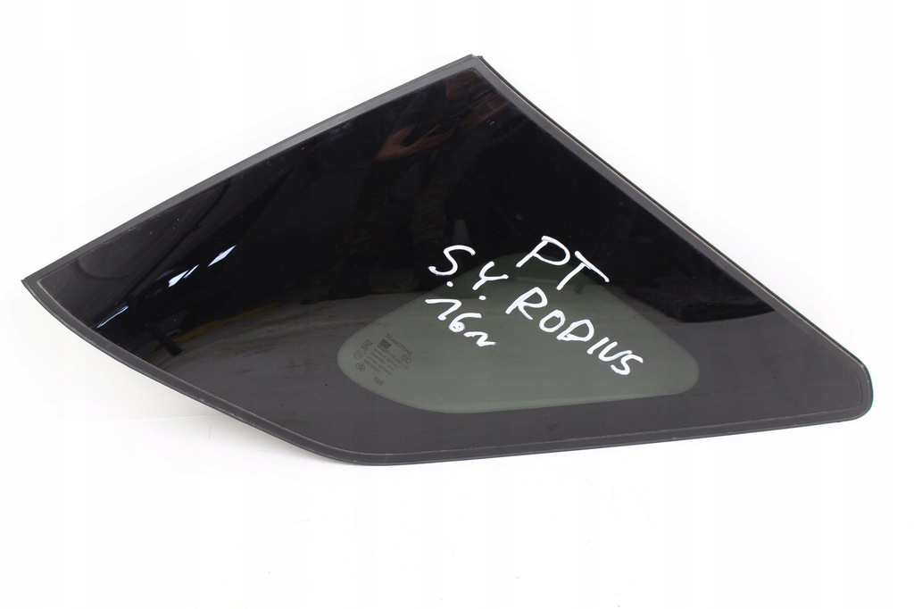 фото №2, Стекло правая задняя ssangyong rodius 2017