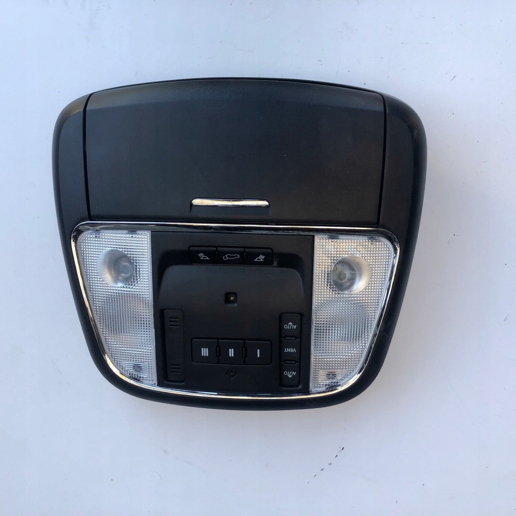 фото №1, Grand cherokee wk2 бардачок лампа панель крыша 17r