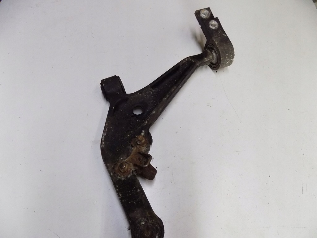 фото №5, Nissan x-trail t30 рычаг правый перед