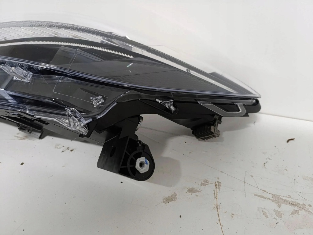 фото №11, Лампа левая перед toyota corolla cross full led