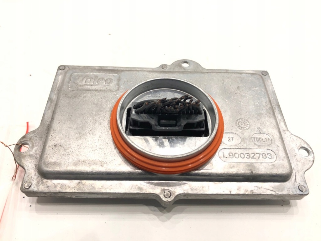 фото №1, Перетворювач led peugeot 508 sw ii 90133631 модуль