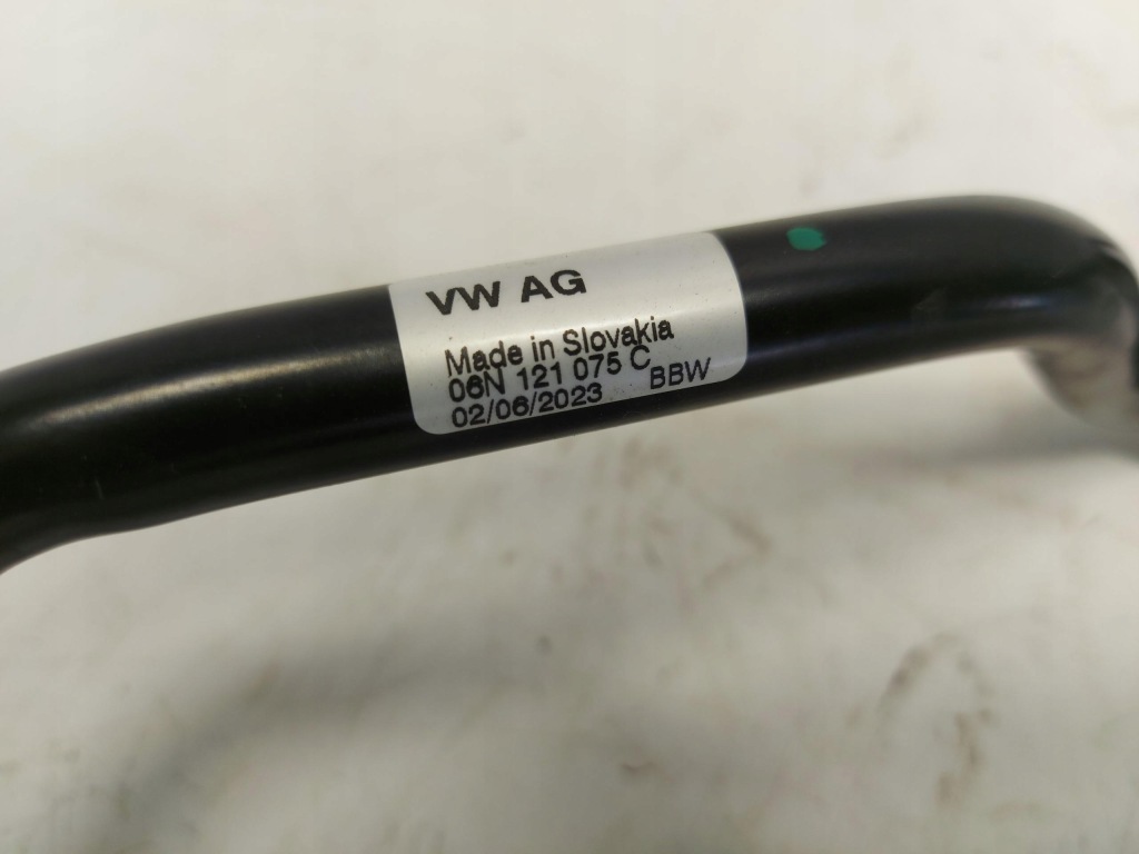 фото №2, Porsche macan ii lift труба шланг wody 06n121075c