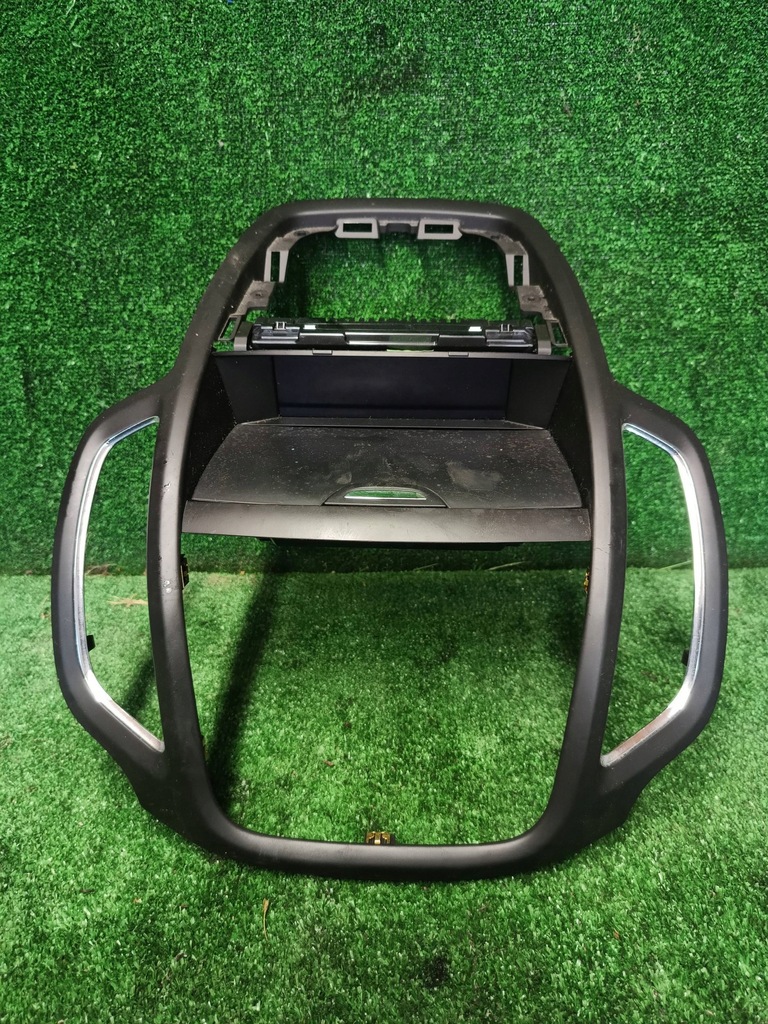 фото №1, Opel zafira c рамка радіо дисплей