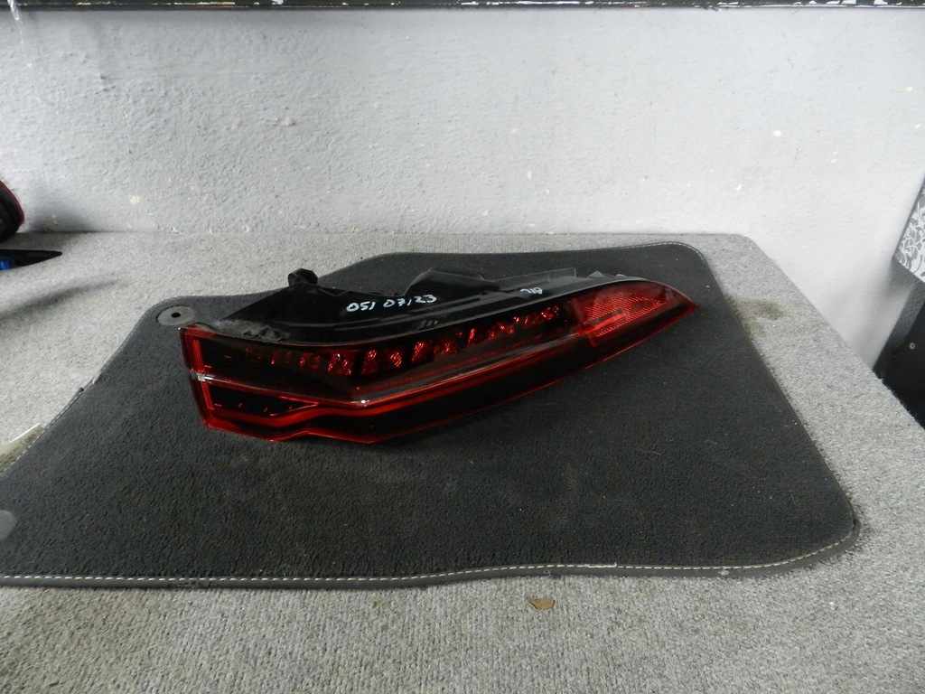 фото №1, Jaguar i pace 18- лампа led задняя правая сторона