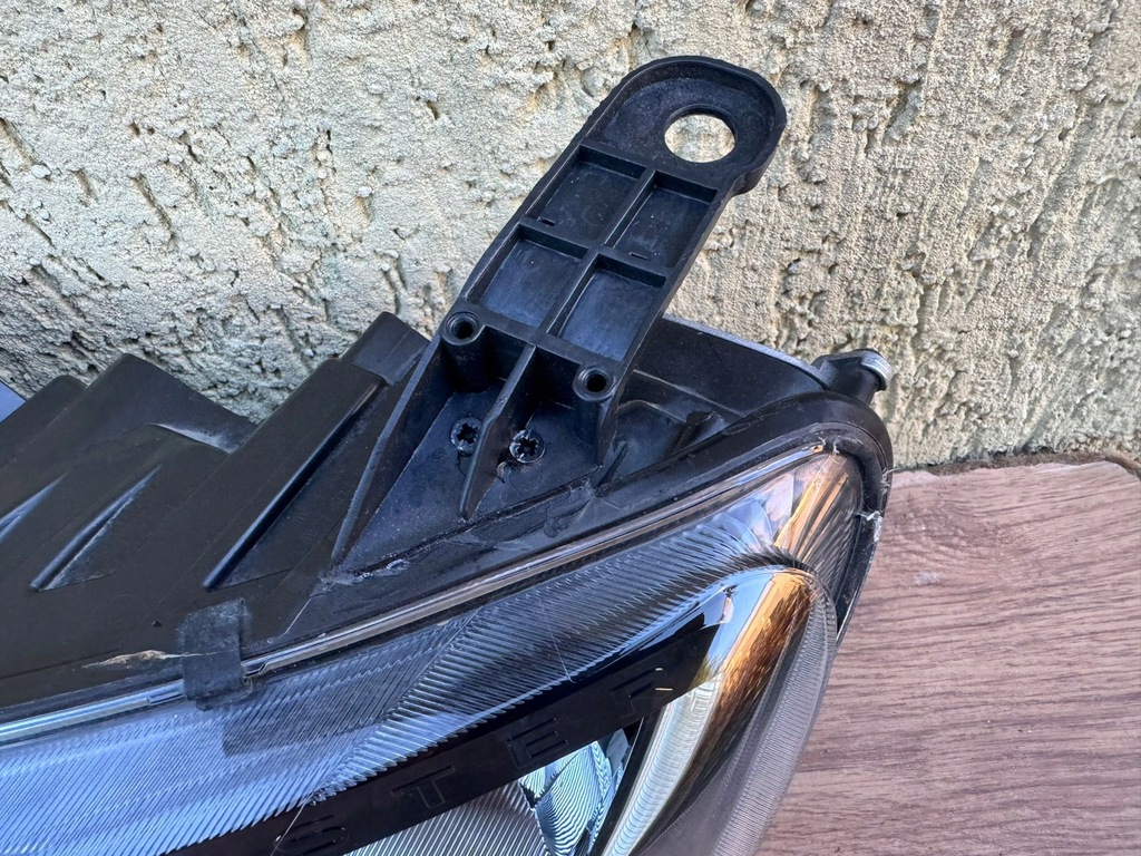 фото №10, Dacia duster ii 2 17- лампа ліва права передня перед led комплект