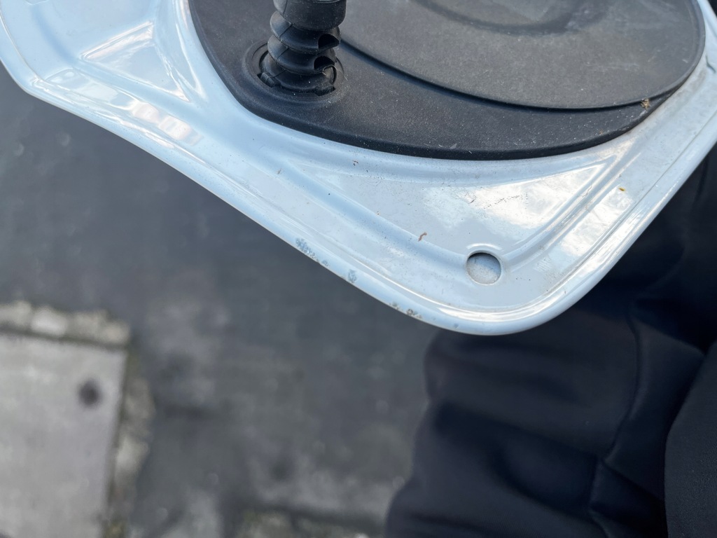 фото №9, Крышка зарядное устройство bmw f45 f46 гибрид plug in