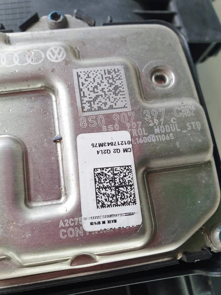 фото №9, Audi q2 s-line 17r лампа левый перед full led с модулями комплектная europa