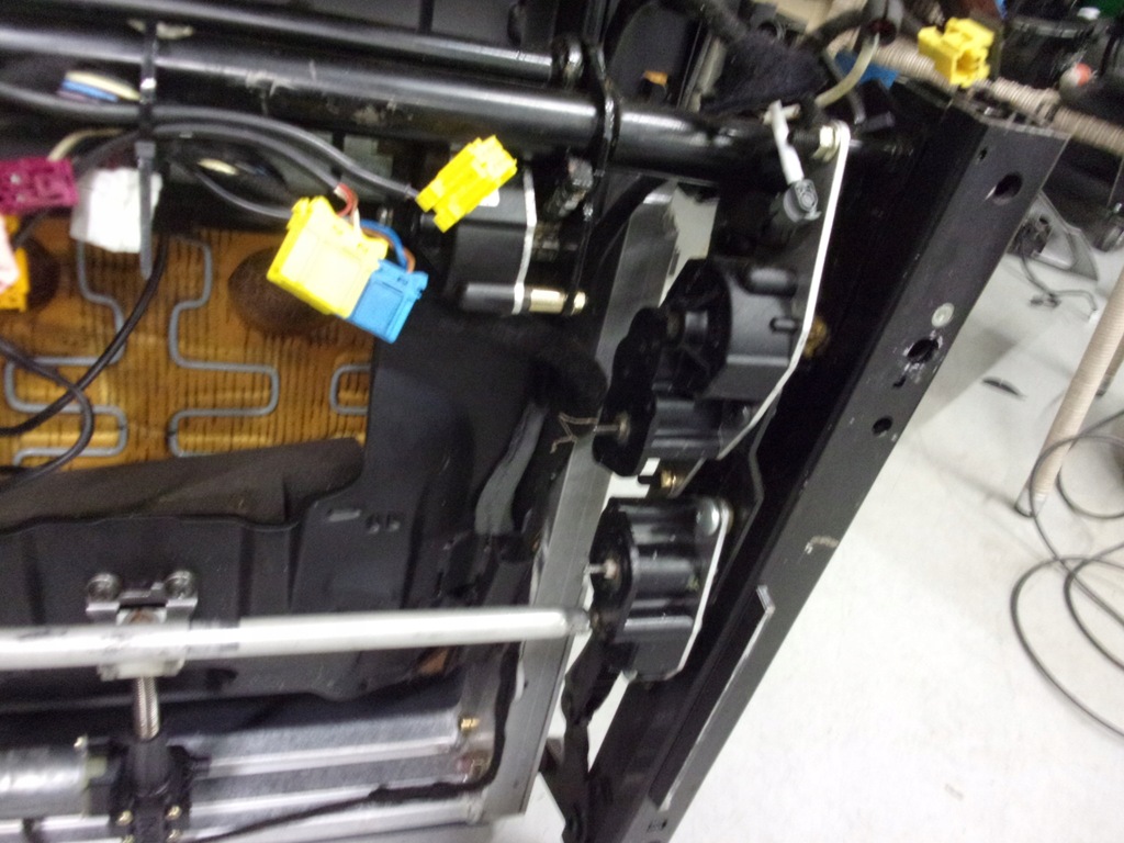 фото №15, Mercedes r230 sl 5,5 amg сидіння сидіння wielokonturowe a2309104547