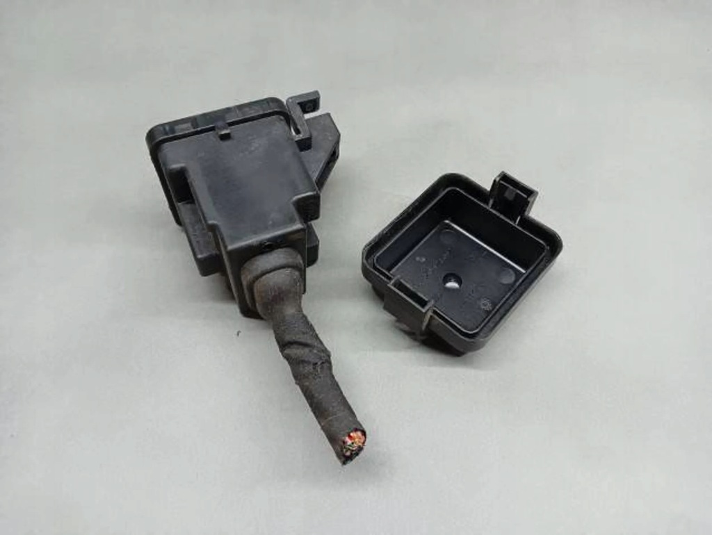 фото №6, Корпус предохранителей audi a1 8x0937124