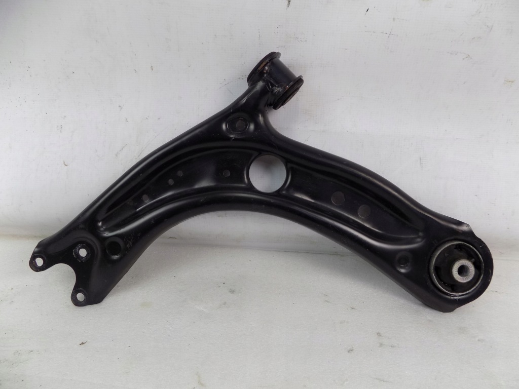 фото №1, Volkswagen оригинальный номер 5q0407151r рычаг