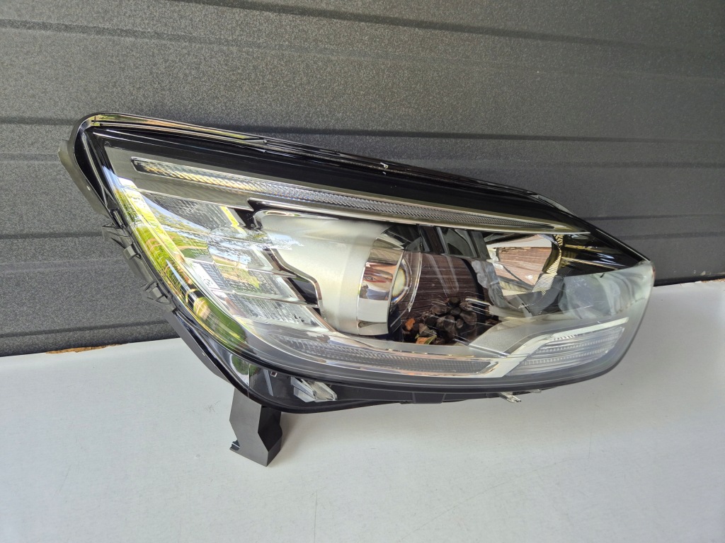 фото №2, 260101685 r renault scenic iv 4 лампа фара права