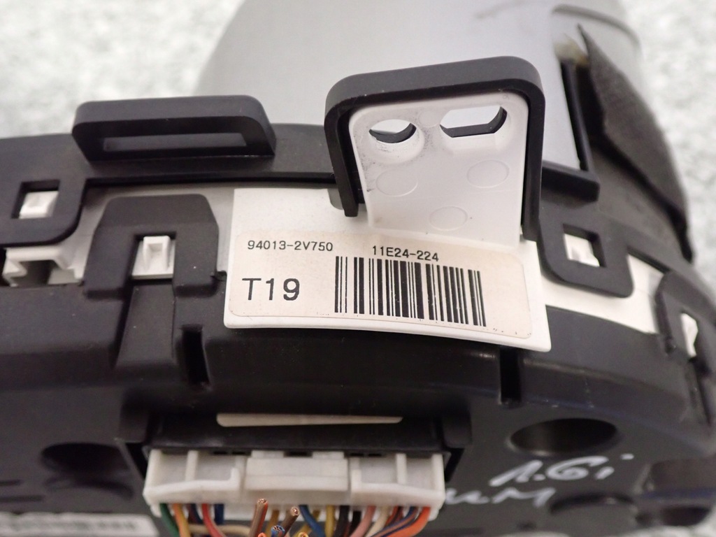 фото №7, Hyundai veloster i 1.6gdi 11- счетчик приборы 94013-2v750