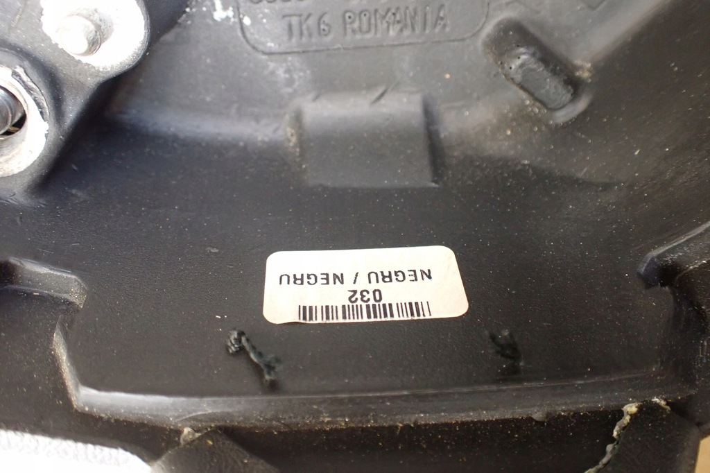 фото №13, Воздуховод audi a3 8p 8p0 q5 8r 8r0 кожа мультифункция 8p0124a