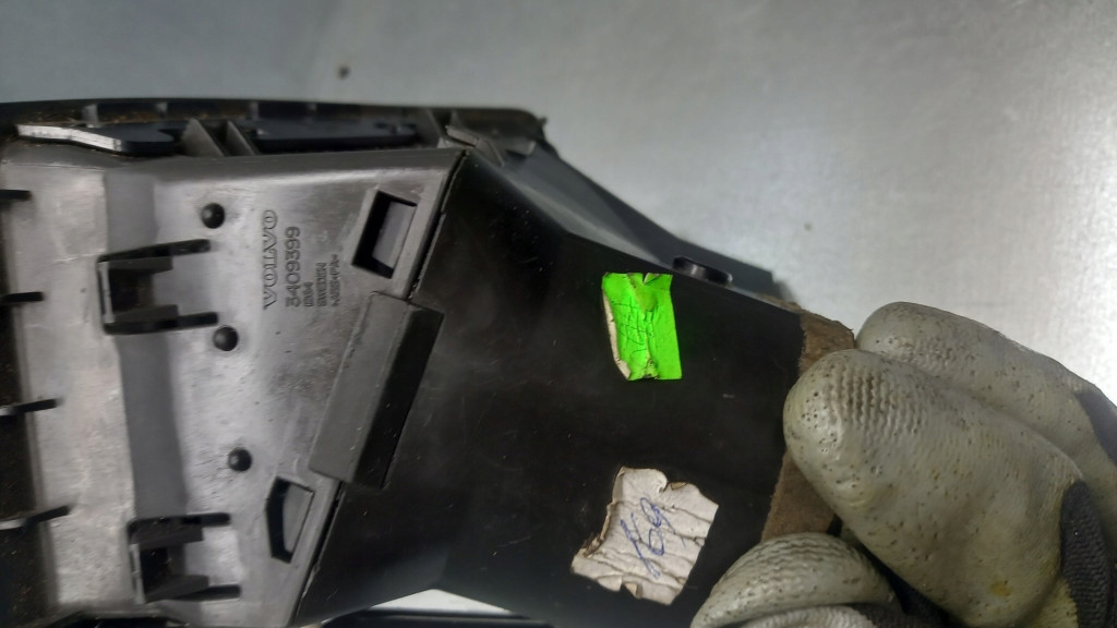 фото №4, Решітка обдув права volvo xc90 3409399