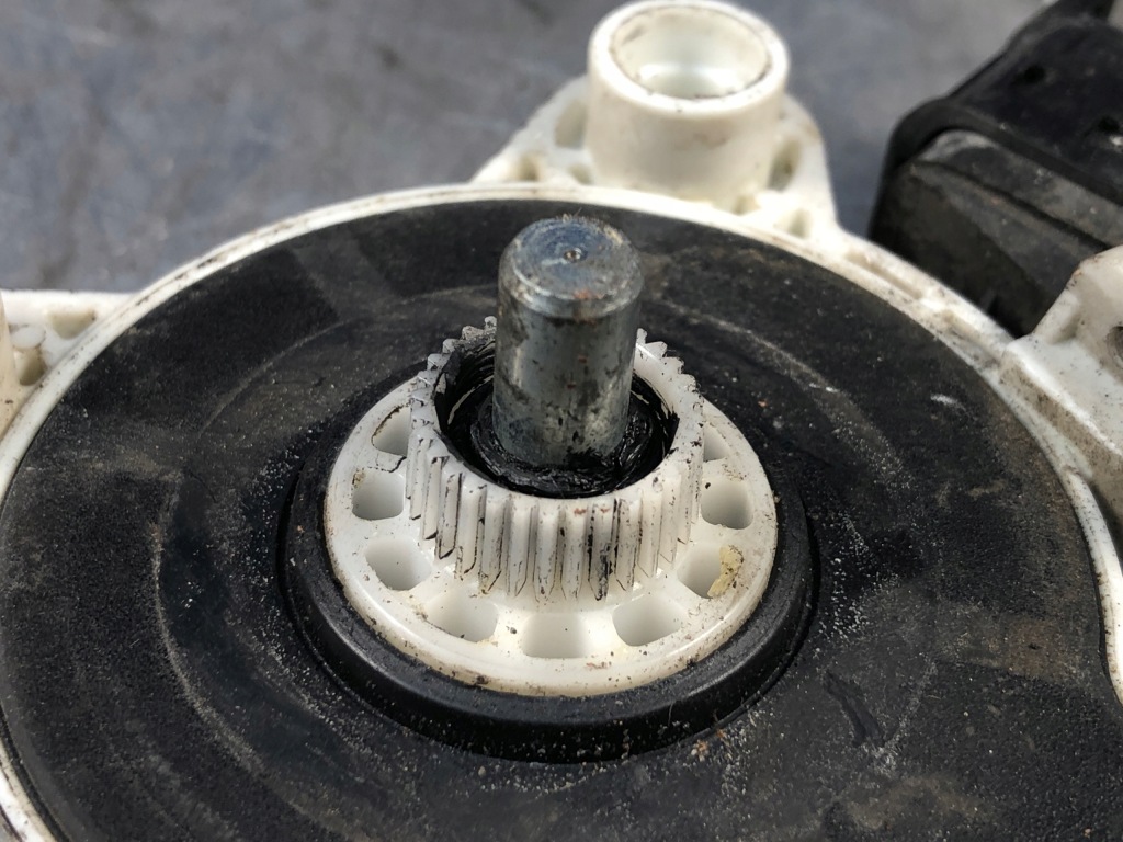 фото №6, Моторчик стекло pl mercedes w220 21082606