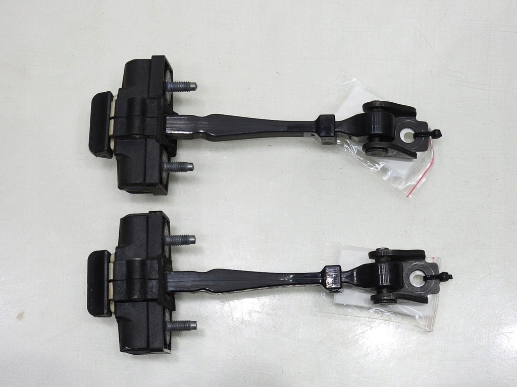 фото №2, Обмежувач двері задня renault captur i 824305607r