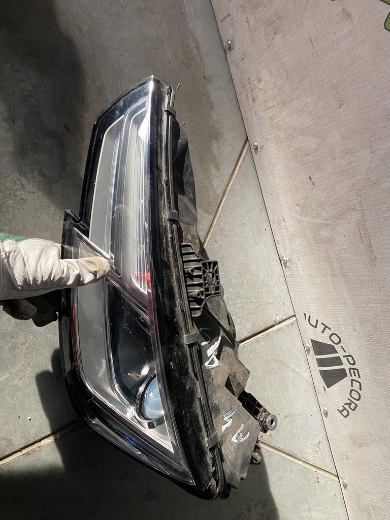 фото №8, Audi a4 b9 лампа ліва перед ксенон комплектна 8w0941005