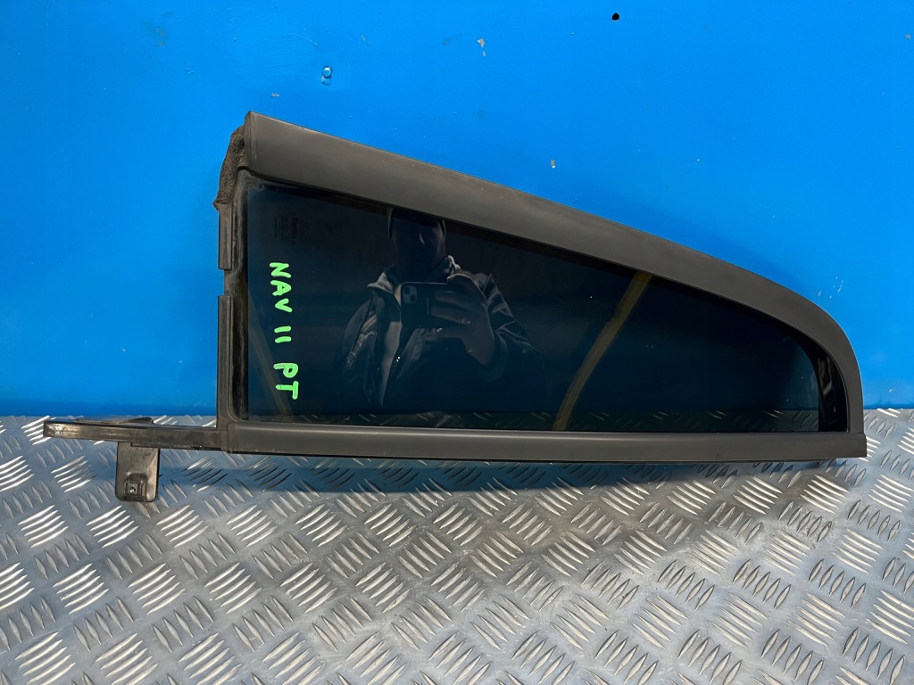 фото №1, Lincoln navigator ii 03- скло двері правий задня