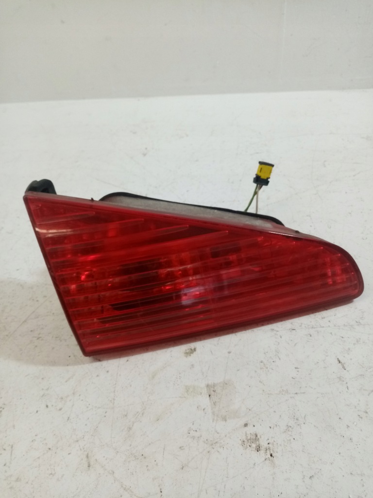 фото №1, Лампа левая задняя peugeot 607