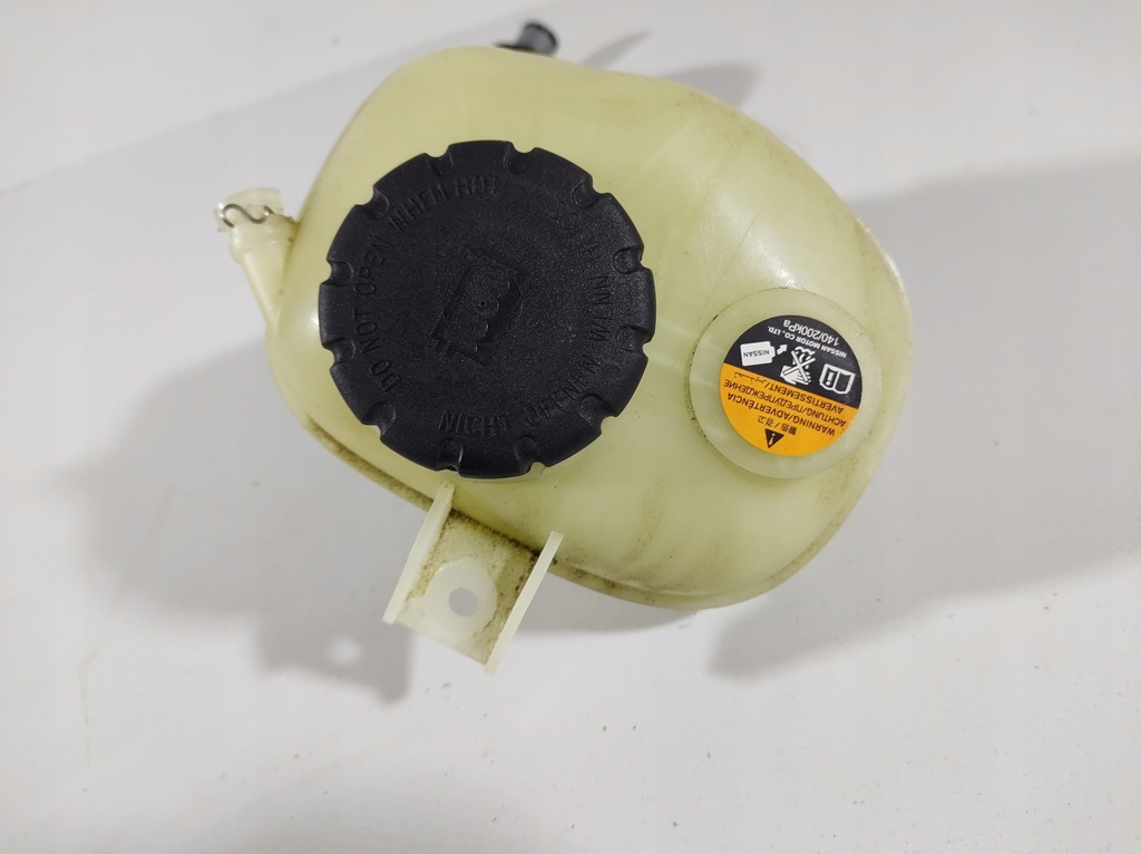 фото №10, Infiniti q50 2.2 d 13- бачок расширительный