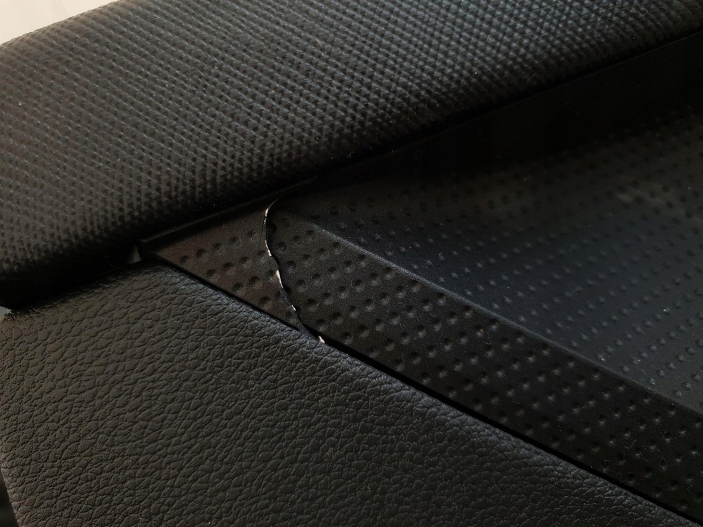 фото №7, Обшивка дверь правый перед skoda scala