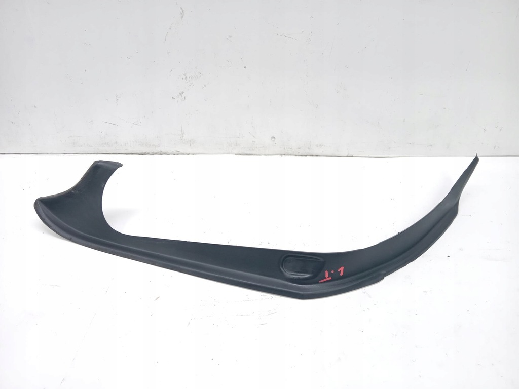 фото №1, Mercedes w213 молдинг відбійник багажника лівий sedan 17r.