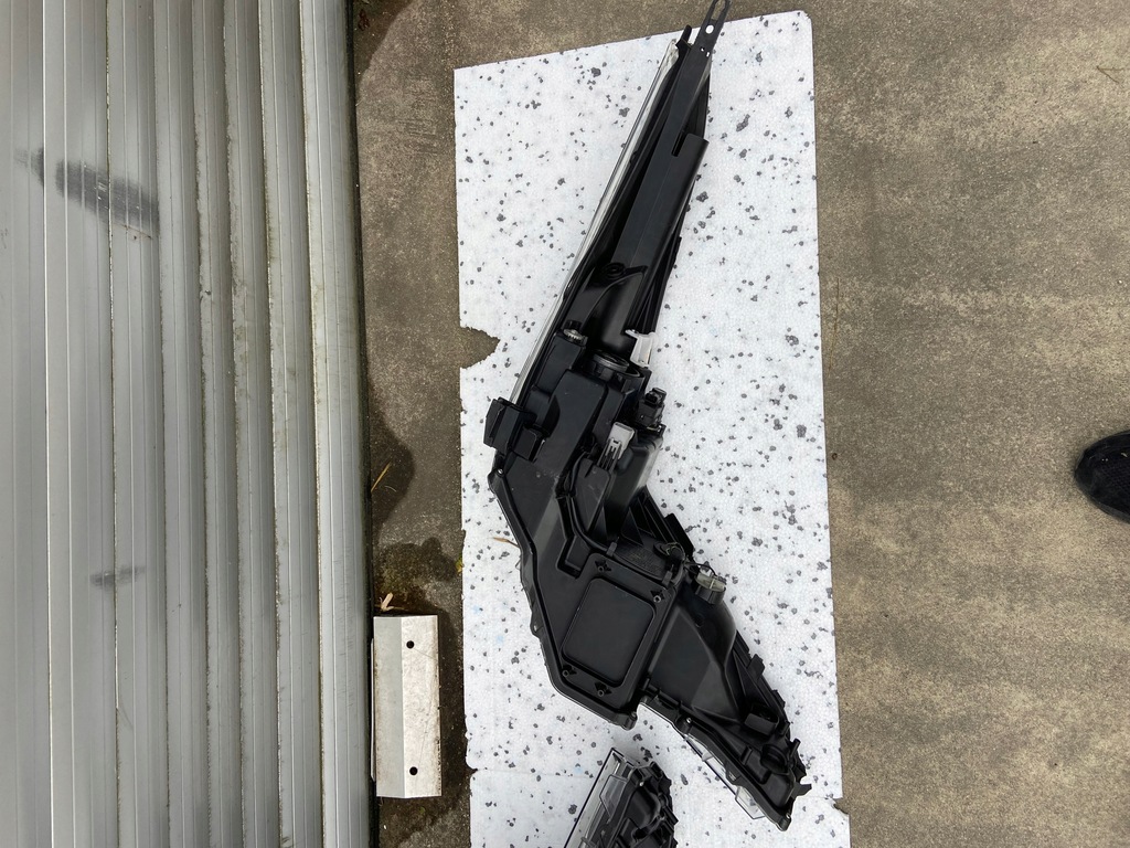 фото №6, Toyota c-hr chr лампа передняя правая левая led 81110-f4030