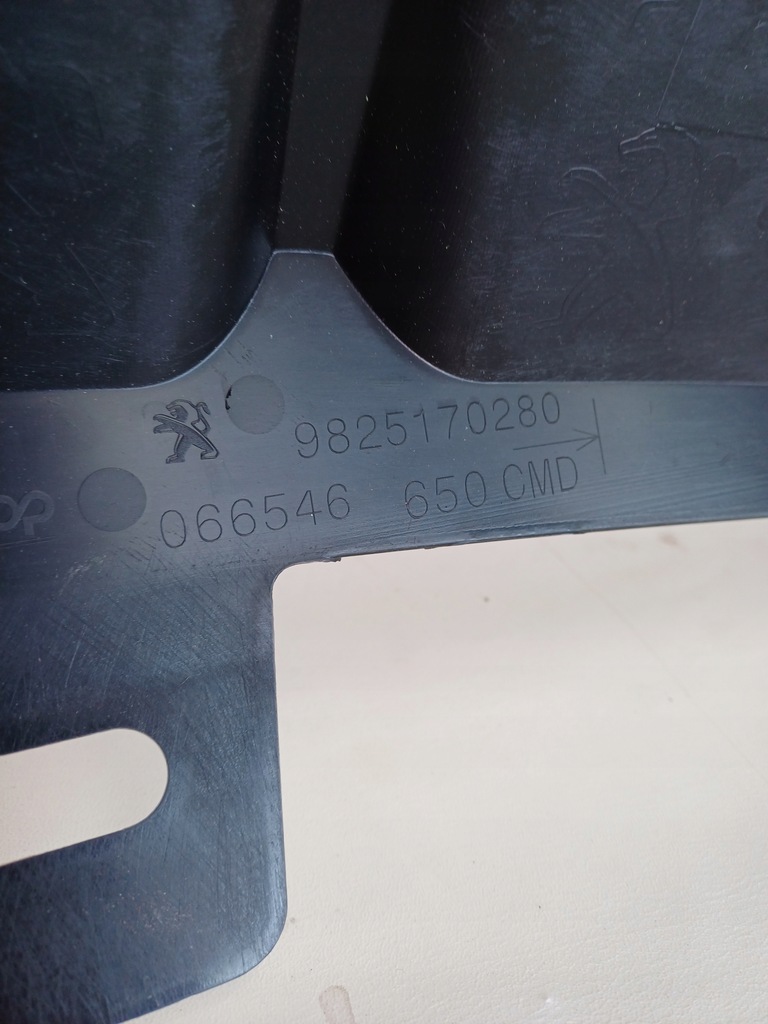 фото №10, Накладка диффузор бампера задняя peugeot 208 ii 2 19-