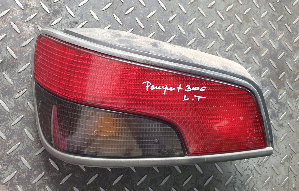фото №1, Лампа лівий задня peugeot 306