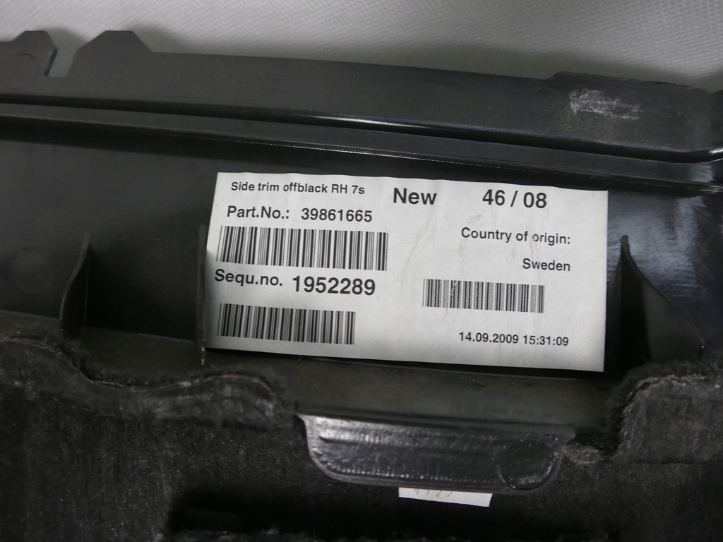 фото №14, Volvo xc90 i lift обшивка багажника правий оббивка