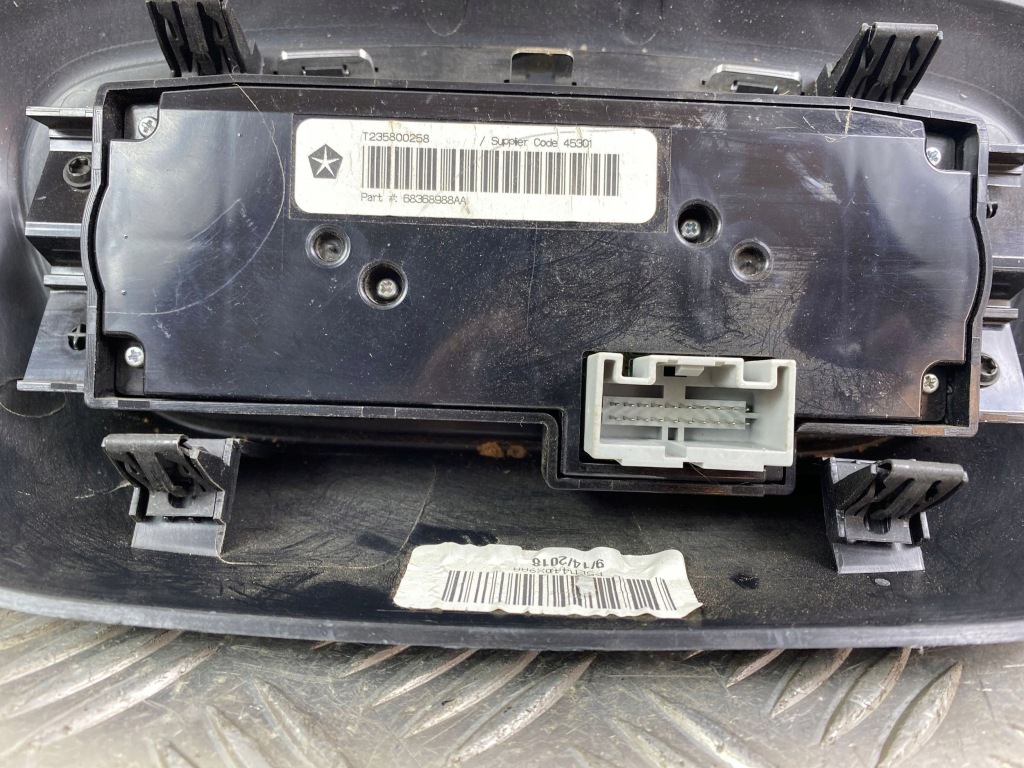 2019 dodge durango панель кондиционера 68368988aa в Украине