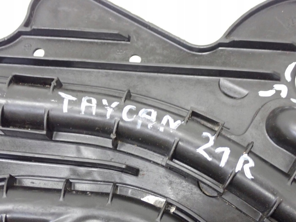 фото №10, Шланг трубка wody магистраль 9j1121406 porsche taycan turbo s 21r