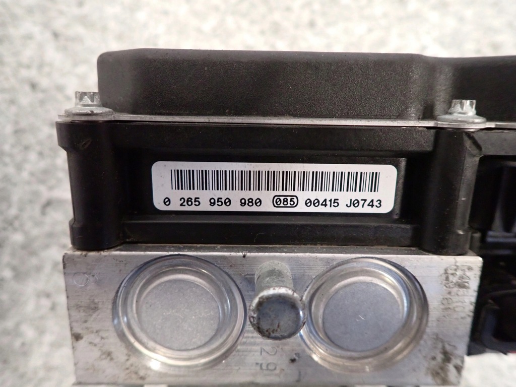 фото №5, Hyundai i20 .2i 08-12 насос abs absu