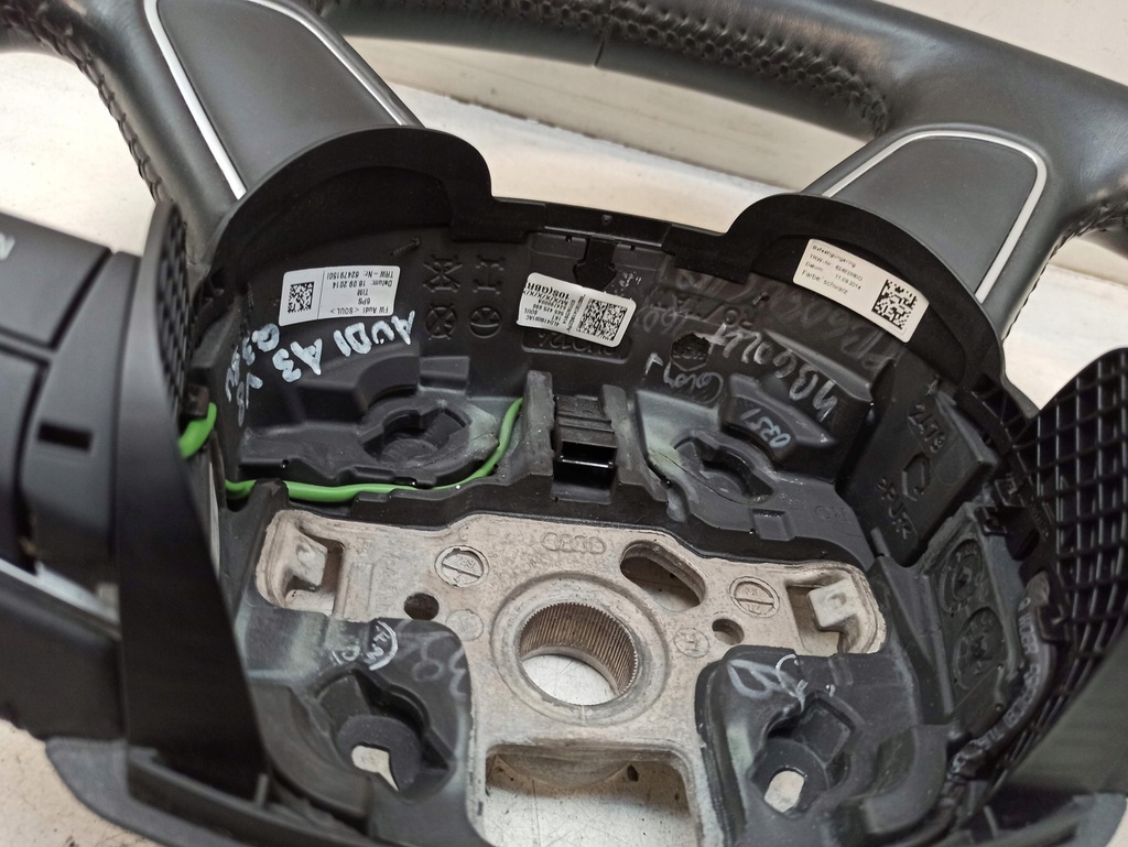 фото №5, Audi a3 8v q3 8u воздуховод мультифункция кожа 62479180a