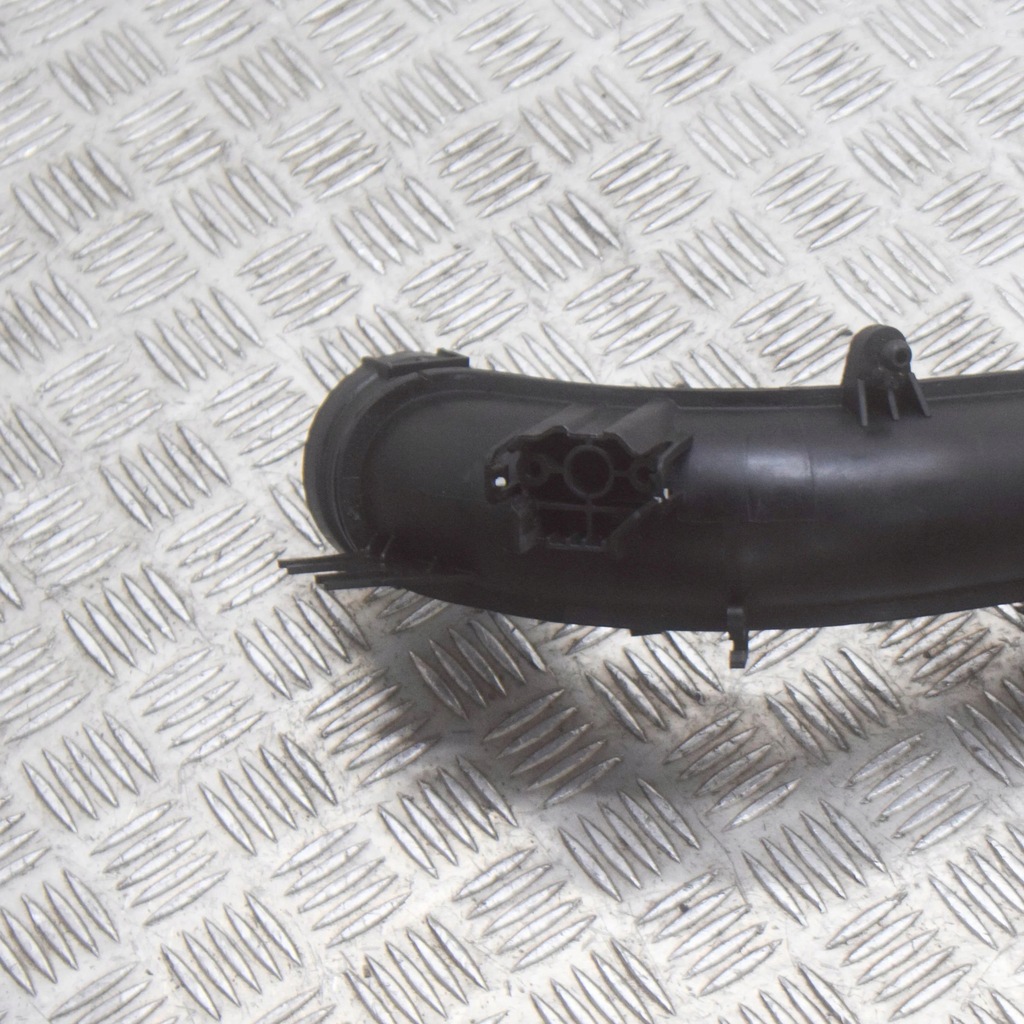 фото №5, Audi a4 s4 b9 8w 2018 часть трубы впуска воздуха