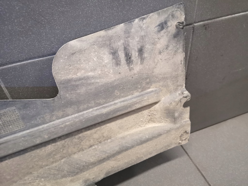 фото №4, Захист підвіска правий задня audi a6 c6 4f0825216e