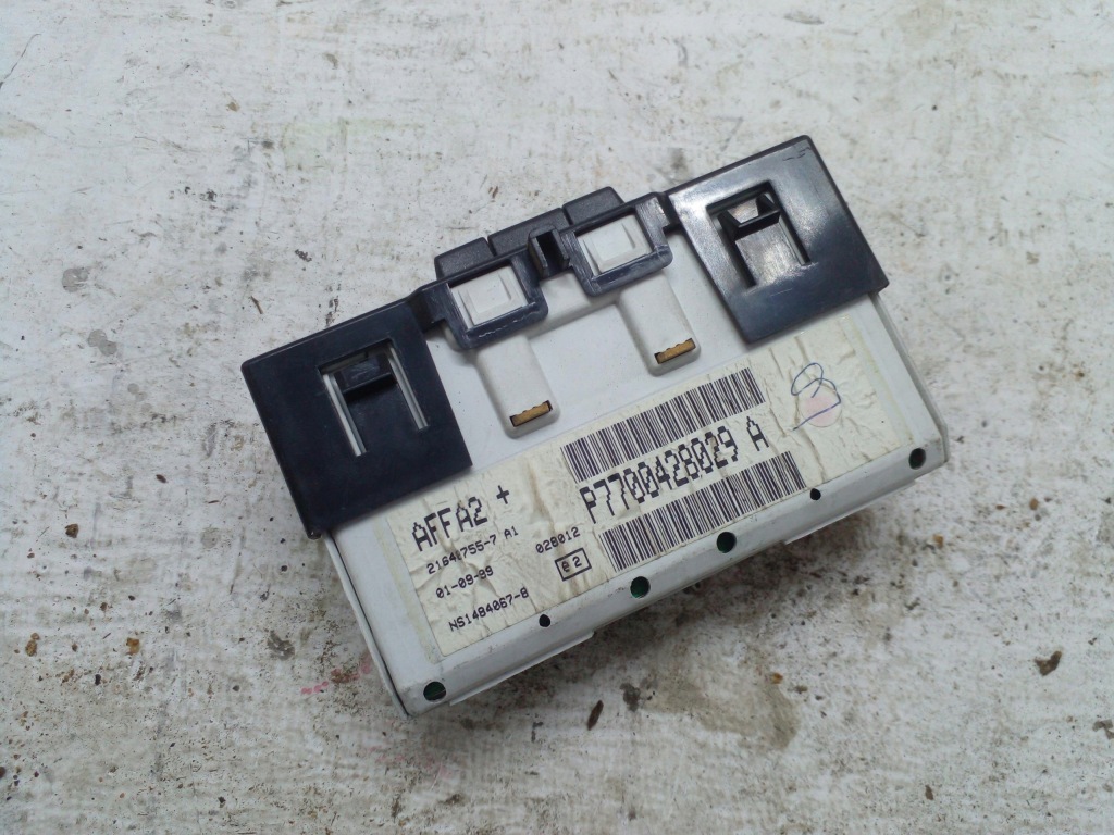 фото №2, Дисплей экран renault megane i p7700428029a