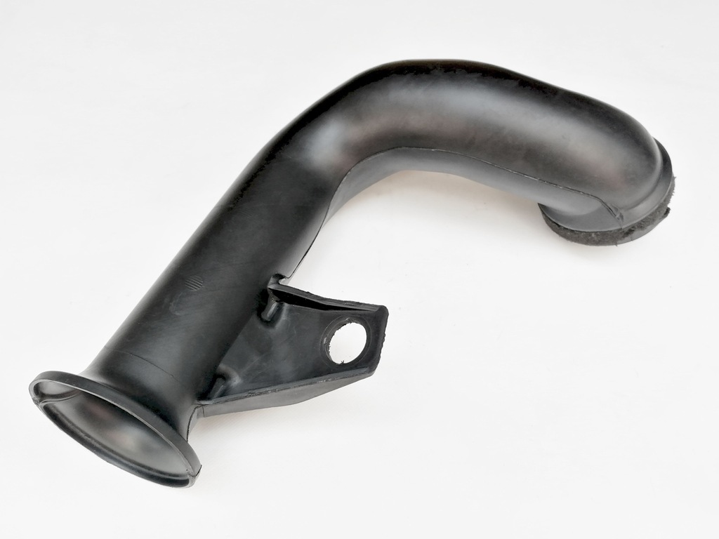 фото №1, Toyota yaris 1,4d4d труба впуск воздуха