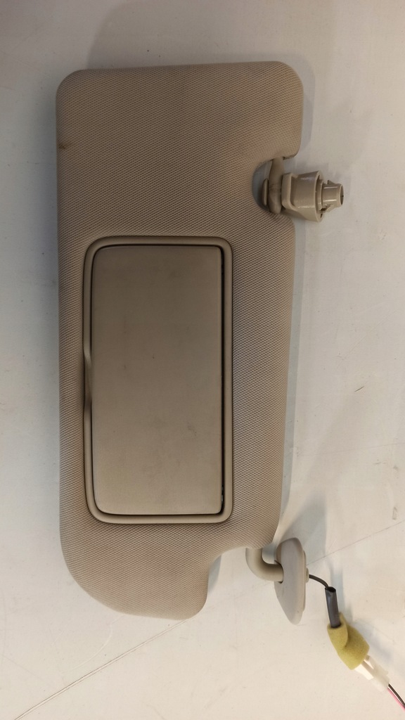 фото №1, Солцезащитный козырёк правое infiniti g37