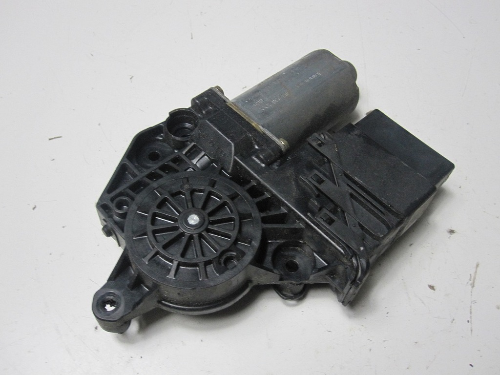 фото №7, Моторчик стекло volkswagen оригинальный номер 9776-101438-202