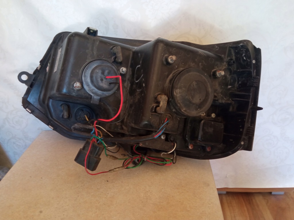 Фара перед vw t5 рестайлинг  led Доставка