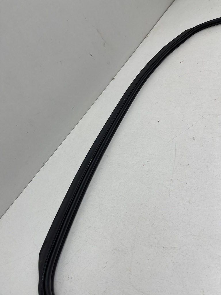 фото №12, Audi a6 c7 sedan прокладка кришки кришки багажника