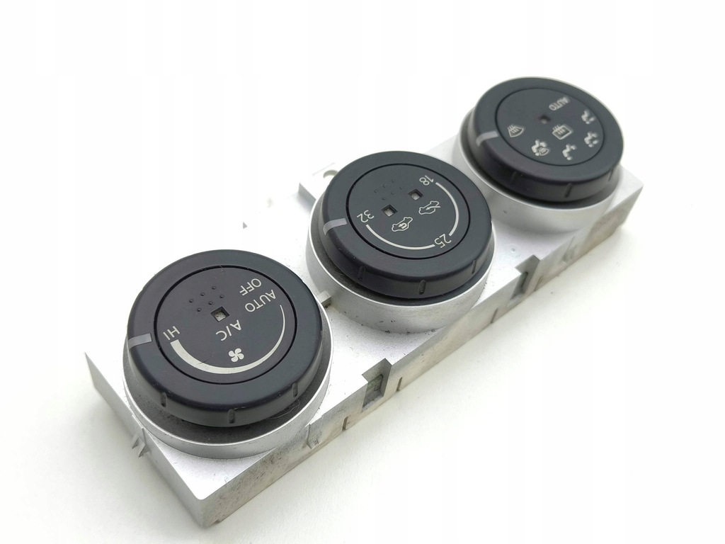 фото №9, Nissan 350z 2004 панель кондиционера