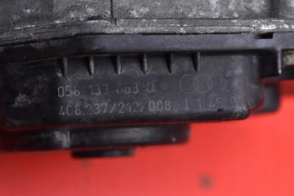 Дросельна заслінка 058133063q audi a6 c5 1.8 t 150 km 97-01 Зі Шроту